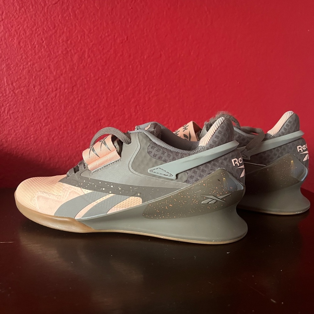 Reebok lifters